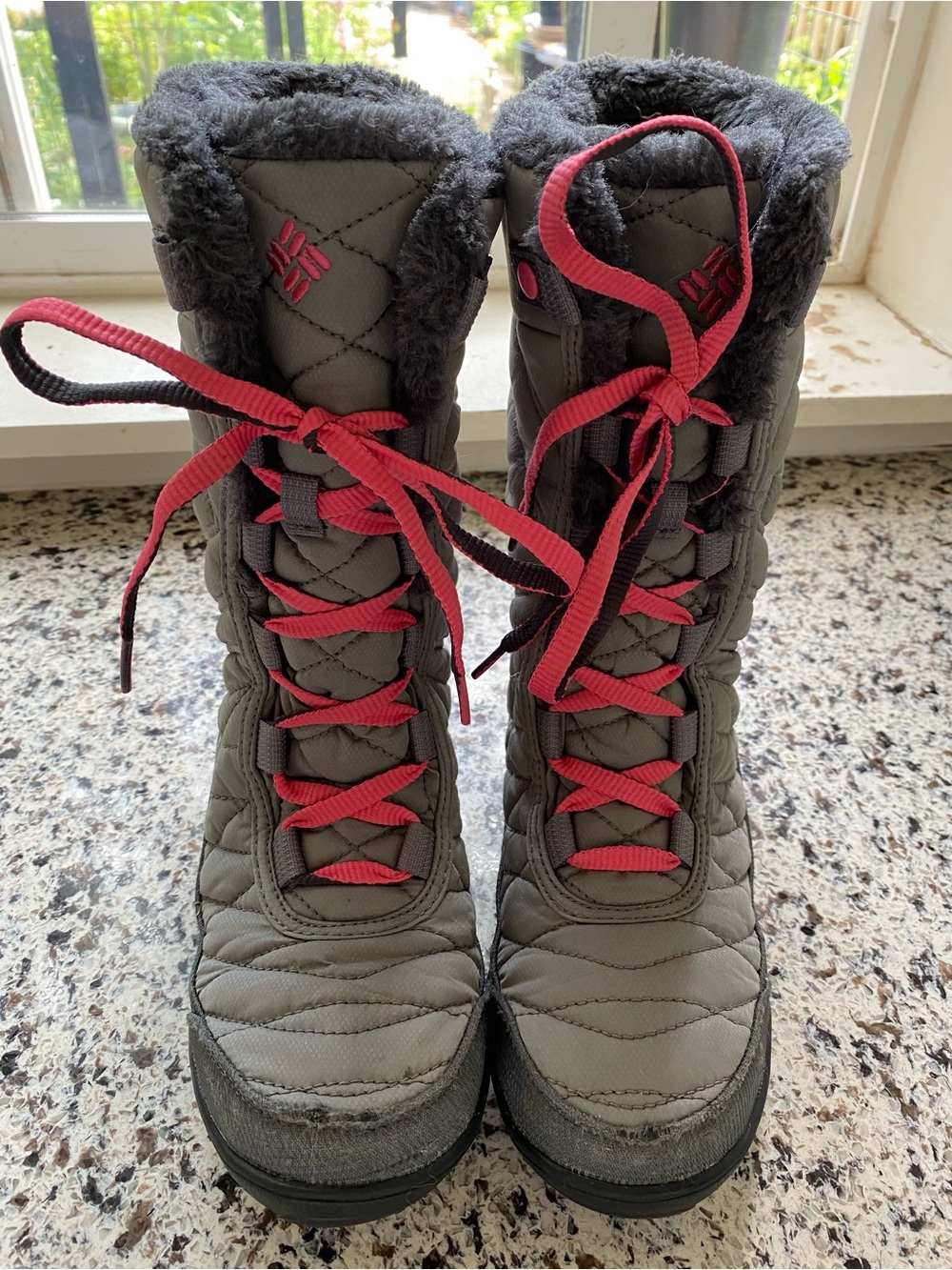 COLUMBIA Minx‎ Waterproof 200 Grams Warm Winter Boots Girls 4